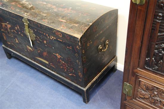 An early 18th century black japanned dome top trunk, W.3ft 9in. D.1ft 8in. H.2ft 5in.